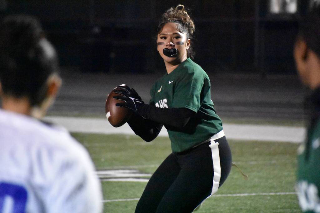 Auburn quarterback Fele Gasetoto keeps her eyes downfield. Ben Ray / The Reporter