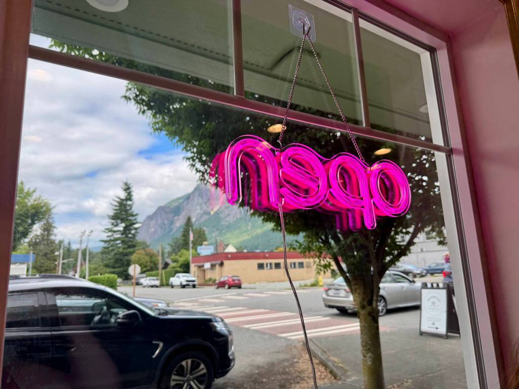 A view of Mount Si from the new location of Works from the heART in downtown North Bend, July 10, 2025. (Grace Gorenflo/Snoqualmie Valley Record)