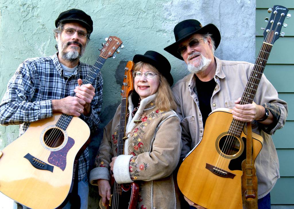 Contemporary folk trio Cosmos Dream will perform at the Si View Summer Concert Series on Sept. 4. Courtesy photo