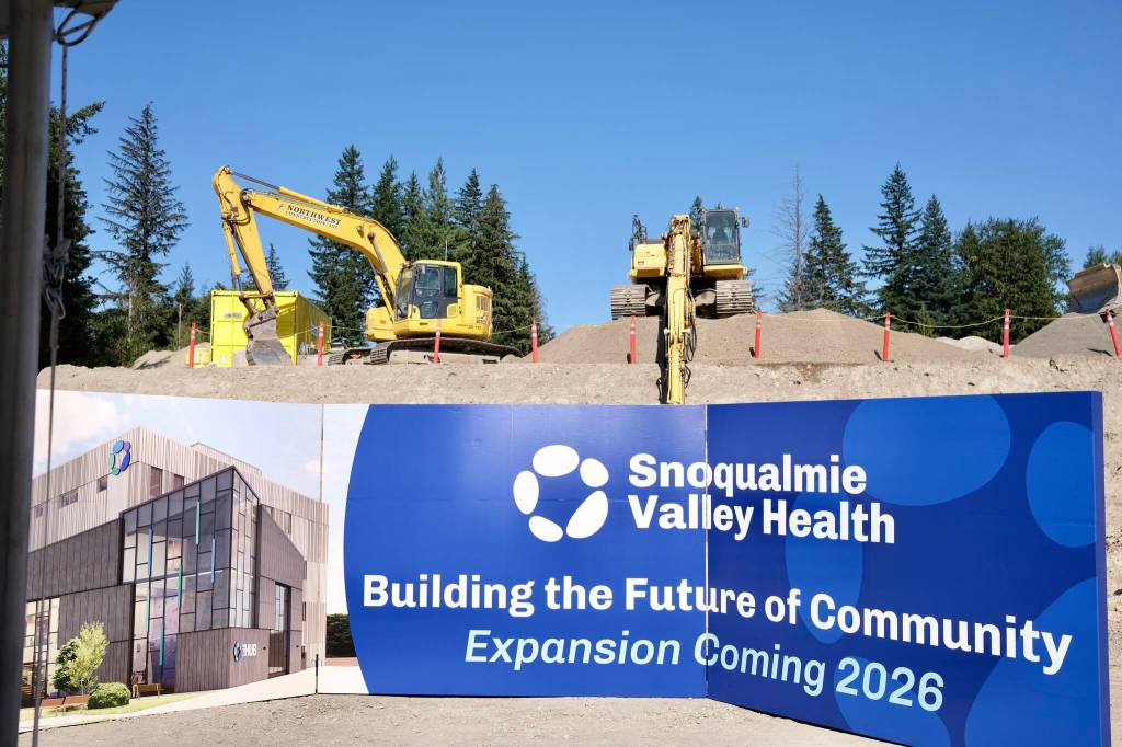 A rendering of the HUB, an upcoming Snoqualmie Valley Health expansion, sits at the future site, Aug. 22, 2025. Photos by Grace Gorenflo/Valley Record