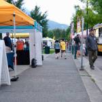 Customers stroll through the North Bend Farmers Market, Sept. 11, 2025. (Grace Gorenflo/Valley Record)