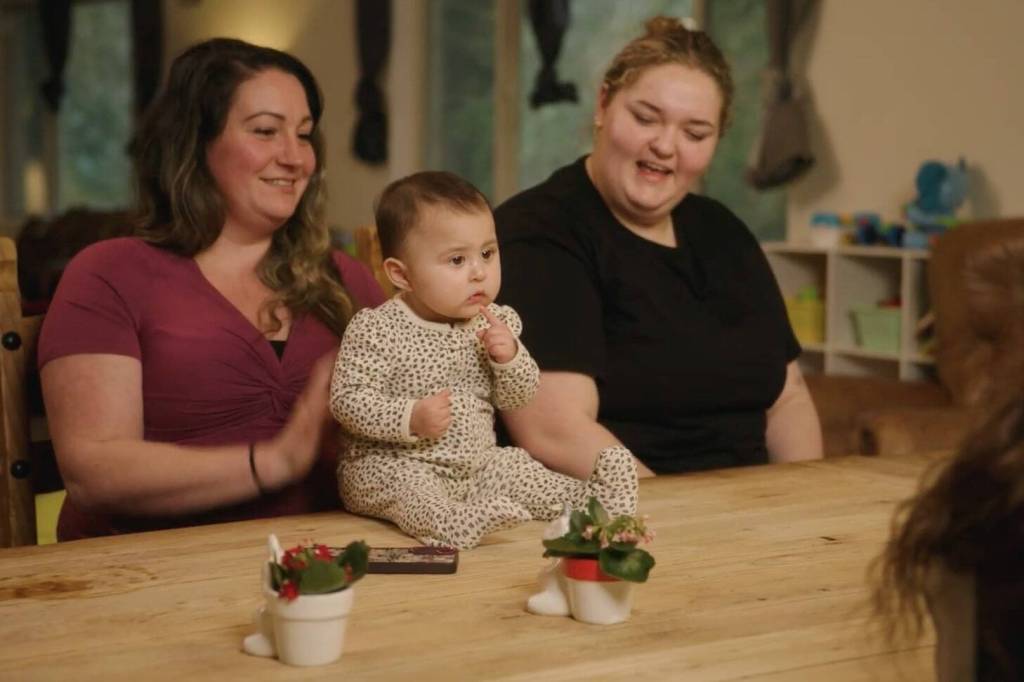 Clients of Mammas Hands, as seen in a promotional video at mammashands.org. Screenshot