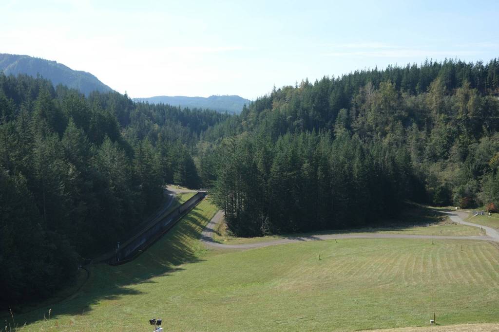 The view from the top of the South Fork Tolt River reservoir, Sept. 22, 2025. The watersheds changes in elevation help generate hydroelectricity. Grace Gorenflo/Valley Record