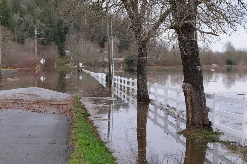 308th Avenue SE is closed at the intersection of SR 202 due to flooding in Fall City, Dec. 9, 2025. (Grace Gorenflo/Valley Record)