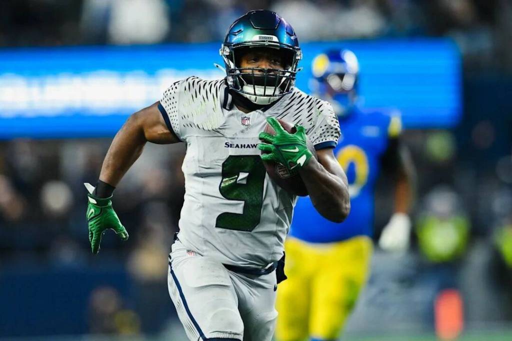 Seattle Seahawks running back Kenneth Walker III sprints toward the end zone against the Los Angeles Rams on Thursday, Dec. 18, at Lumen Field in Seattle. (Photo courtesy of the Seattle Seahawks)