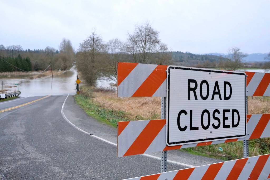 NE 124th Street is closed outside of Duvall, Dec. 9, 2025. (Grace Gorenflo/Valley Record)